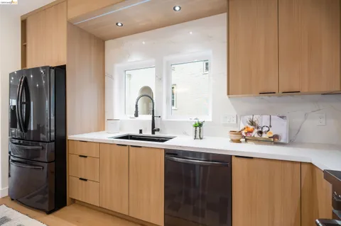 $1,998,000 | 2516 Calhoun Street, Alameda, CA 94501