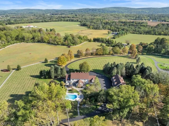 $4,868,000 | 37 Pequest Road, Andover, NJ 07821