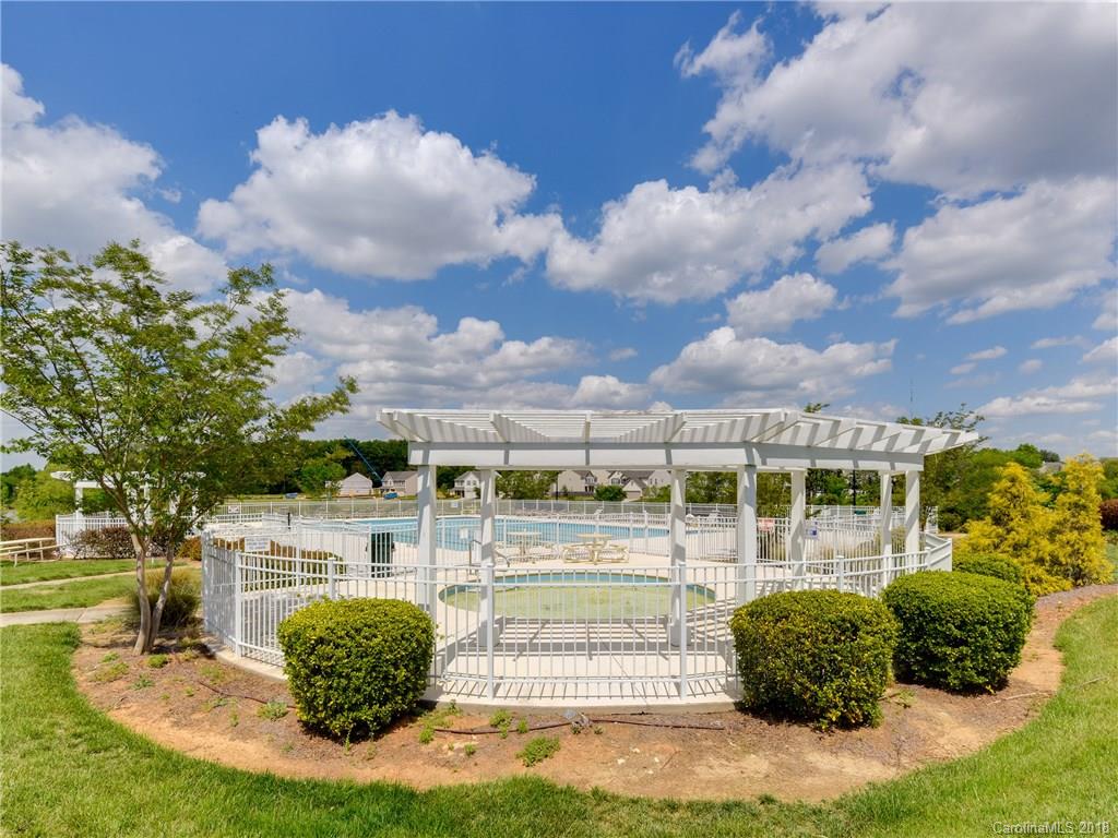 9502 Fernspray Road Charlotte, NC 28215 - Photo 18 of 20 a view of a lake