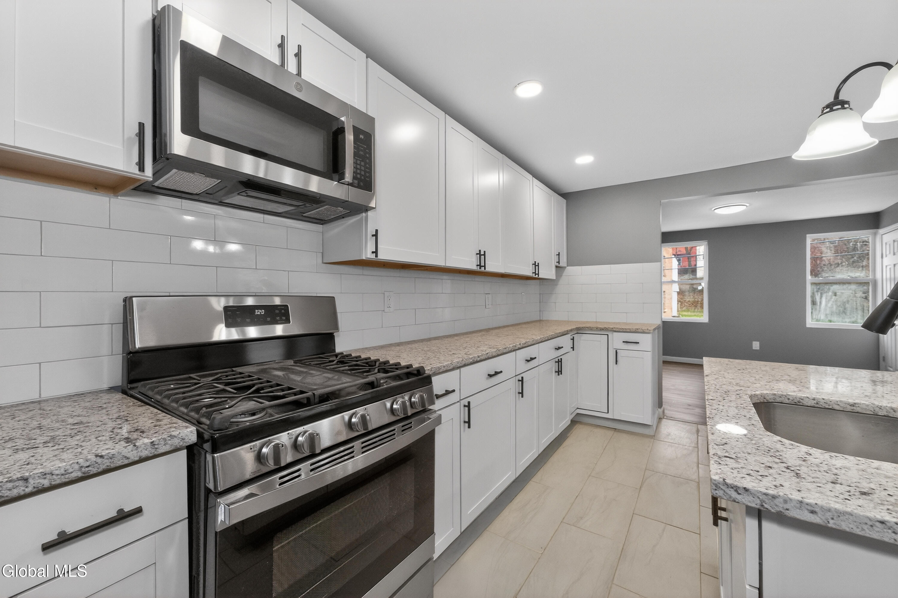 397 10th Street Troy, NY 12180 - Photo 19 of 36 2 Apt 2 3