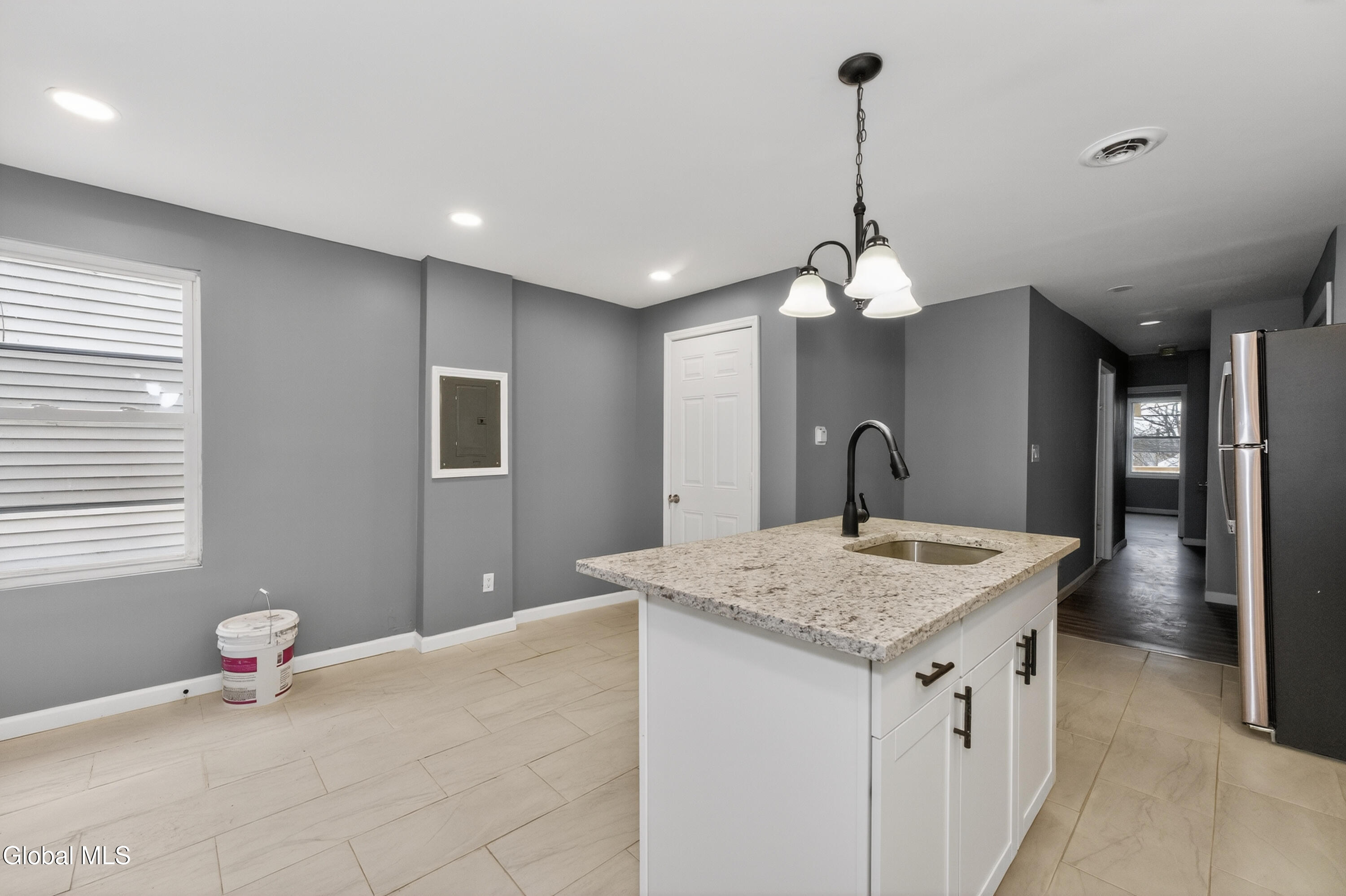 397 10th Street Troy, NY 12180 - Photo 21 of 36 2 Apt 2 5