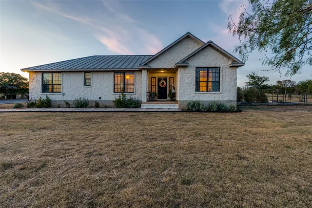 $705,000 | 2425 Oak Valley Drive, New Braunfels, TX 78132