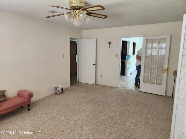 $325,000 | 307 Lakeside Drive, Brandon, MS 39047