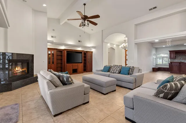 $740,000 | 3255 Hollow Avenue, Madera, CA 93637