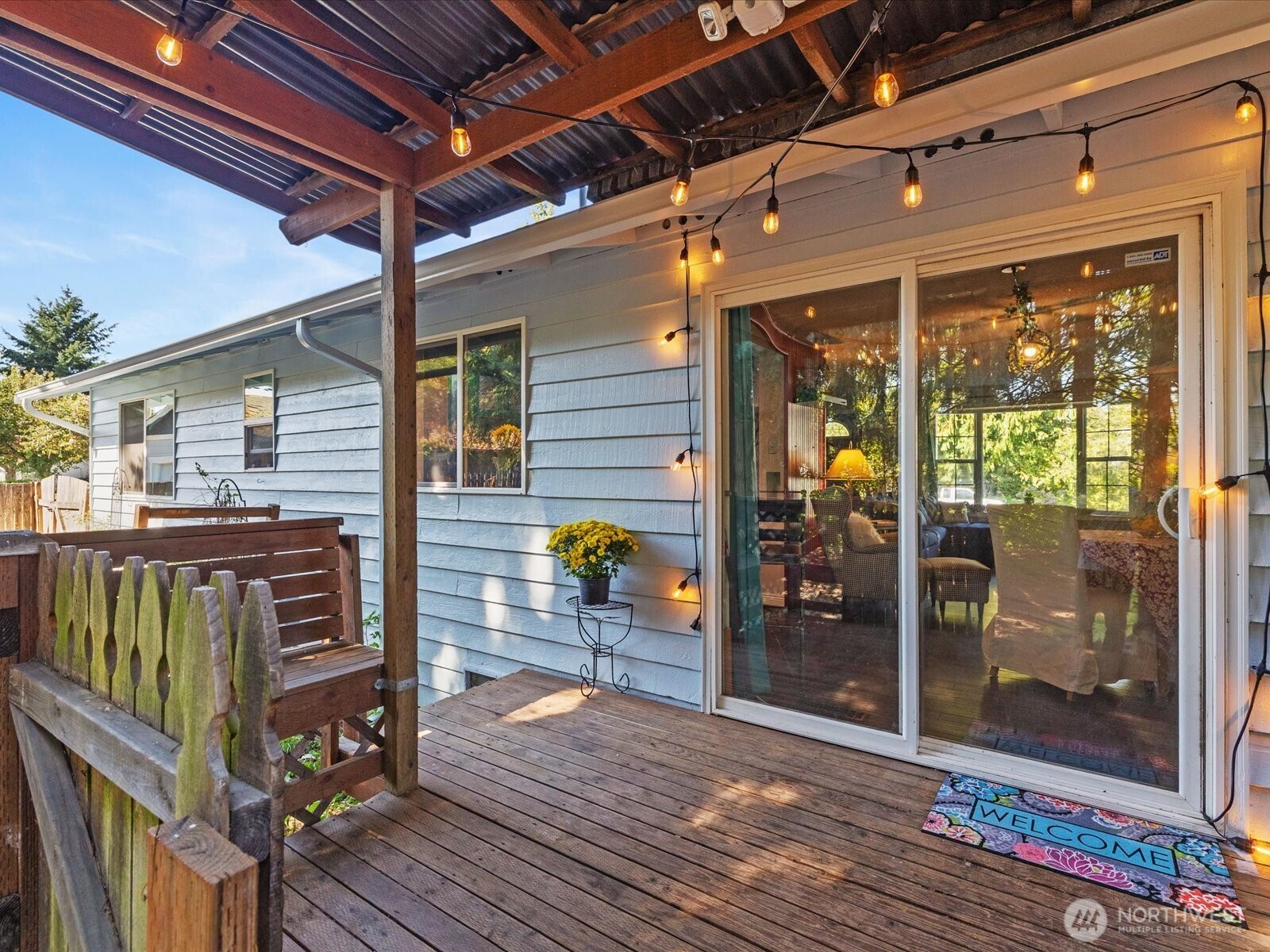 900 116th Street Southwest Everett, WA 98204 - Photo 14 of 40 a view of a balcony with door