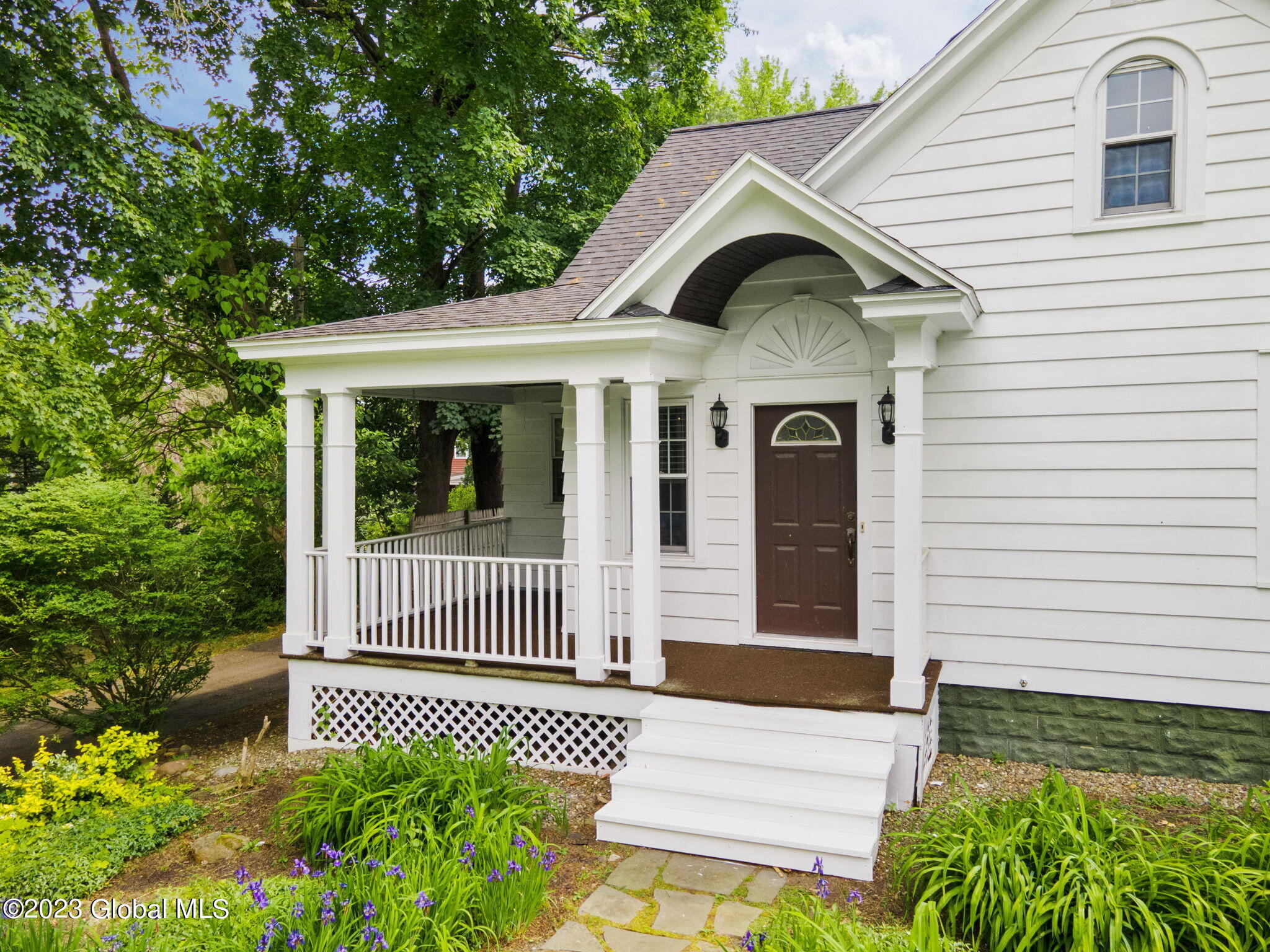 2308 Troy-Schenectady Road Niskayuna, NY 12309 - Photo 5 of 49 5-web-or-mls-2308TroySchenectadyRd_05