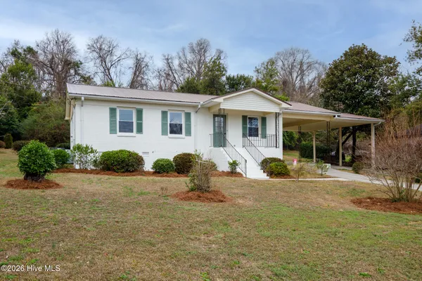 $259,500 | 252 South Stephens Street, Southern Pines, NC 28387