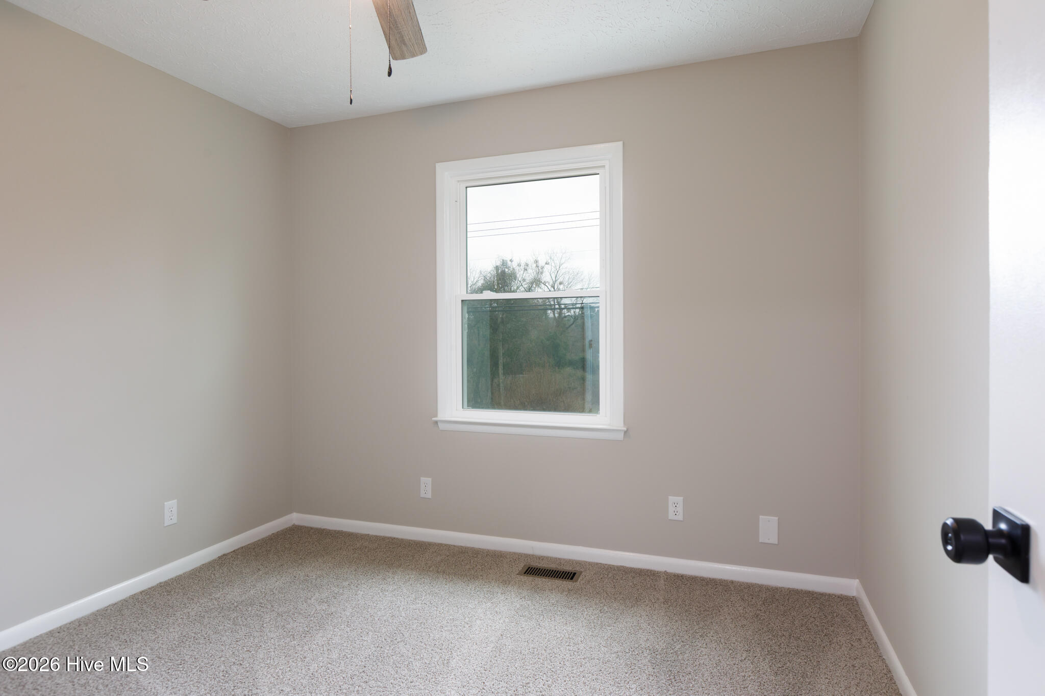 252 South Stephens Street Southern Pines, NC 28387 - Photo 15 of 28 Post 20260307 252 S Stephens St 015