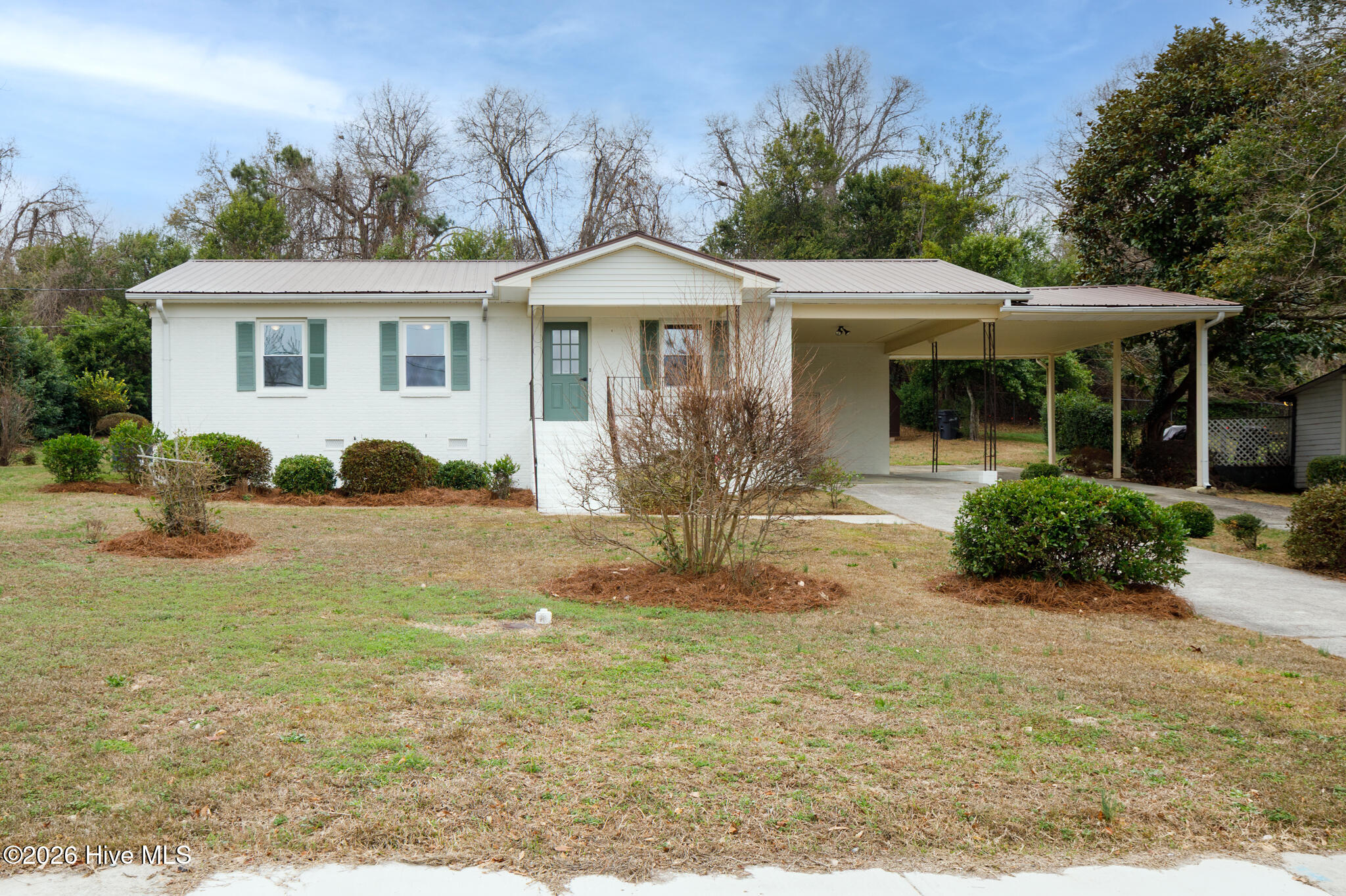 252 South Stephens Street Southern Pines, NC 28387 - Photo 2 of 28 Post 20260307 252 S Stephens St 002
