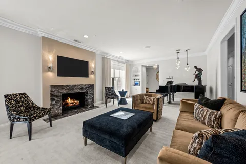 $1,499,000 | 485 Oakwood Avenue, Unit D2, Lake Forest, IL 60045