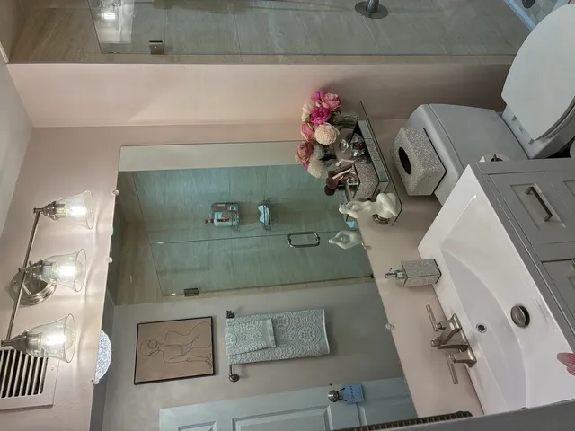 $2,650 | 110 East Delaware Place, Unit 2003, Chicago, IL 60611