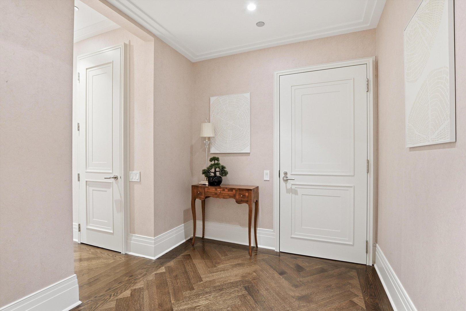 159 East Walton Place, Unit 13A Chicago, IL 60611 - Photo 18 of 31