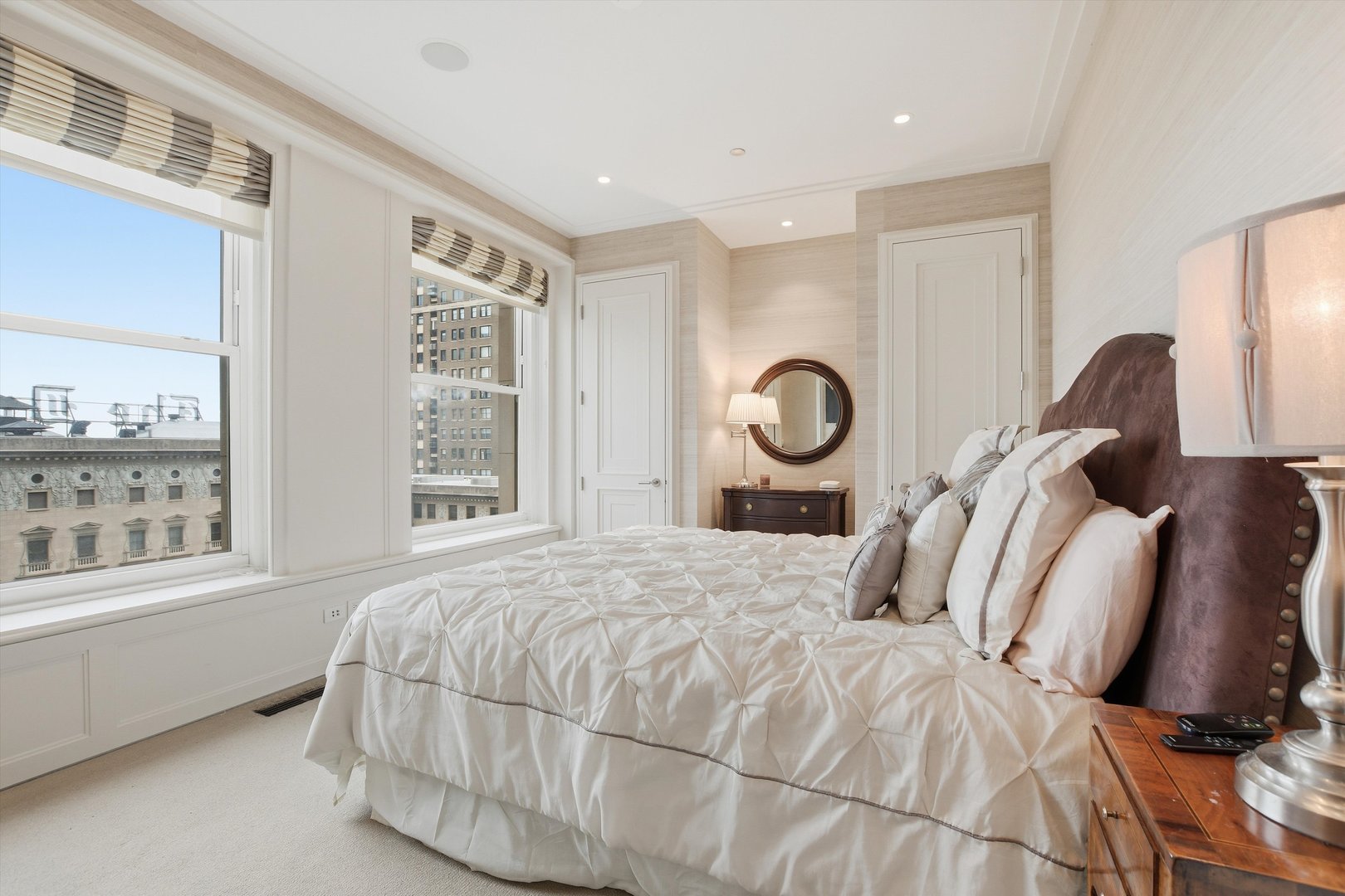 159 East Walton Place, Unit 13A Chicago, IL 60611 - Photo 25 of 31