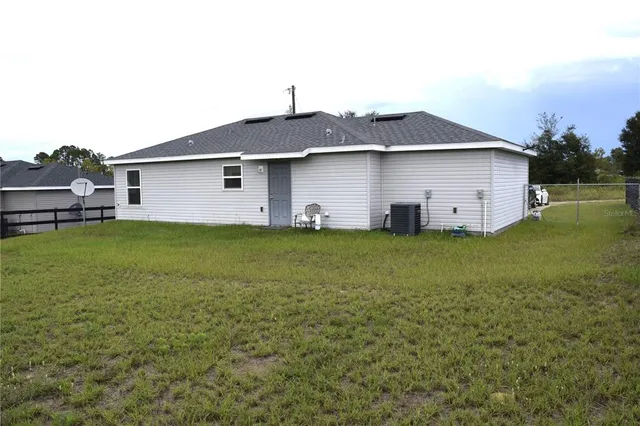 a house view with a garden