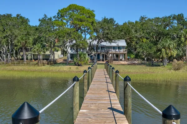 $1,200,000 | 680 Alligator Drive, Alligator Point, FL 32346