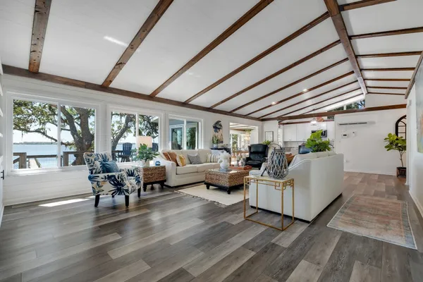 $1,200,000 | 680 Alligator Drive, Alligator Point, FL 32346