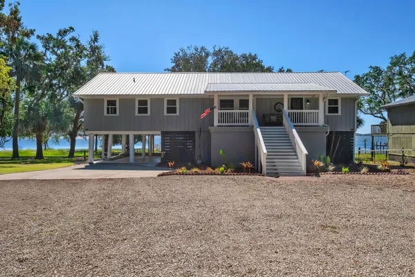 $1,200,000 | 680 Alligator Drive, Alligator Point, FL 32346