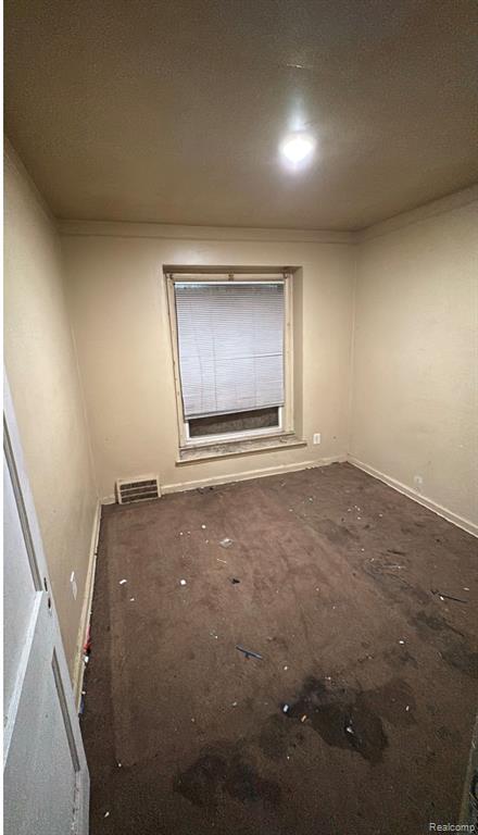 18644 Kelly Road Detroit, MI 48224 - Photo 6 of 9