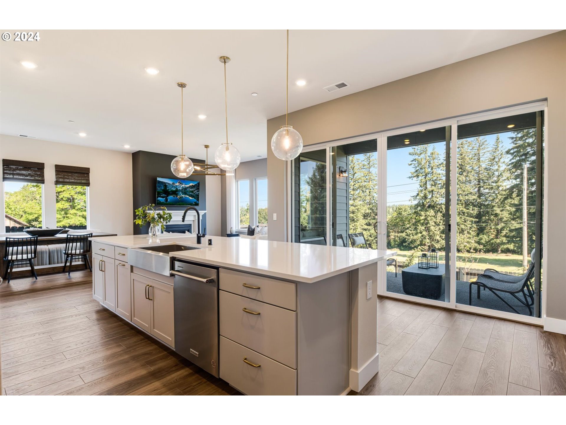 3565 West 4th Street Washougal, WA 98671 - Photo 11 of 26 Kitchen