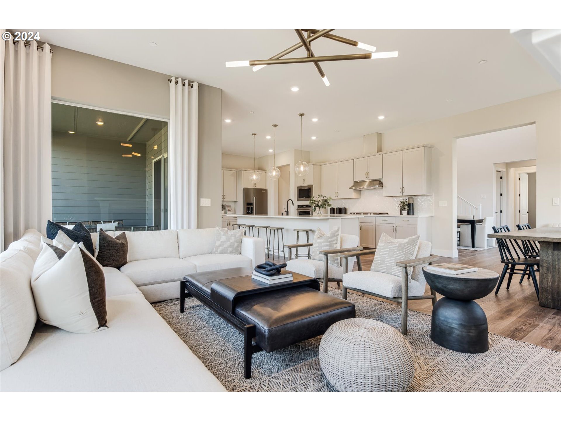 3565 West 4th Street Washougal, WA 98671 - Photo 14 of 26 Kitchen/Living Room