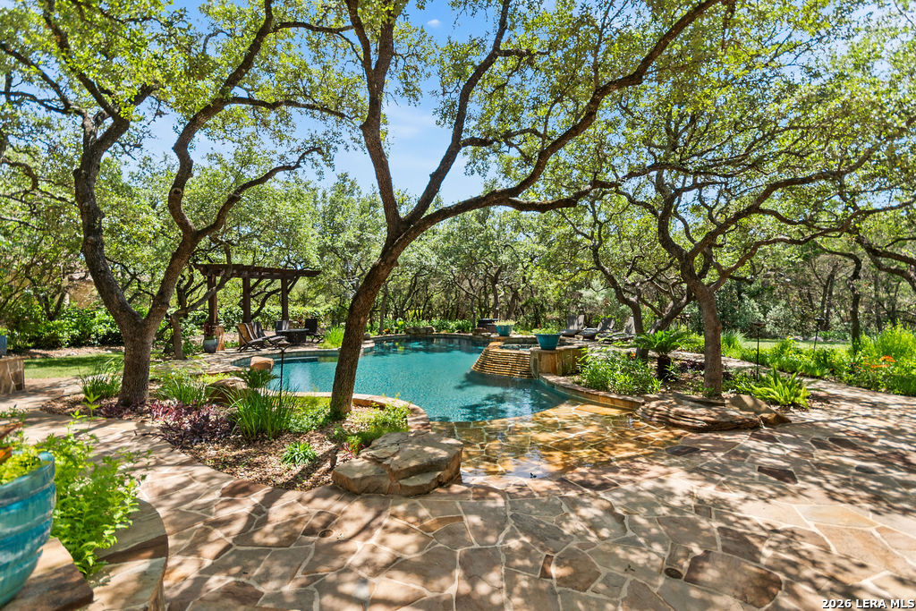 25 Stone Terrace Fair Oaks Ranch, TX 78015 - Photo 74 of 95