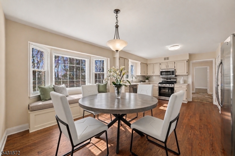 50 Pinewood Crescent Berkeley Heights, NJ 07922 - Photo 17 of 41
