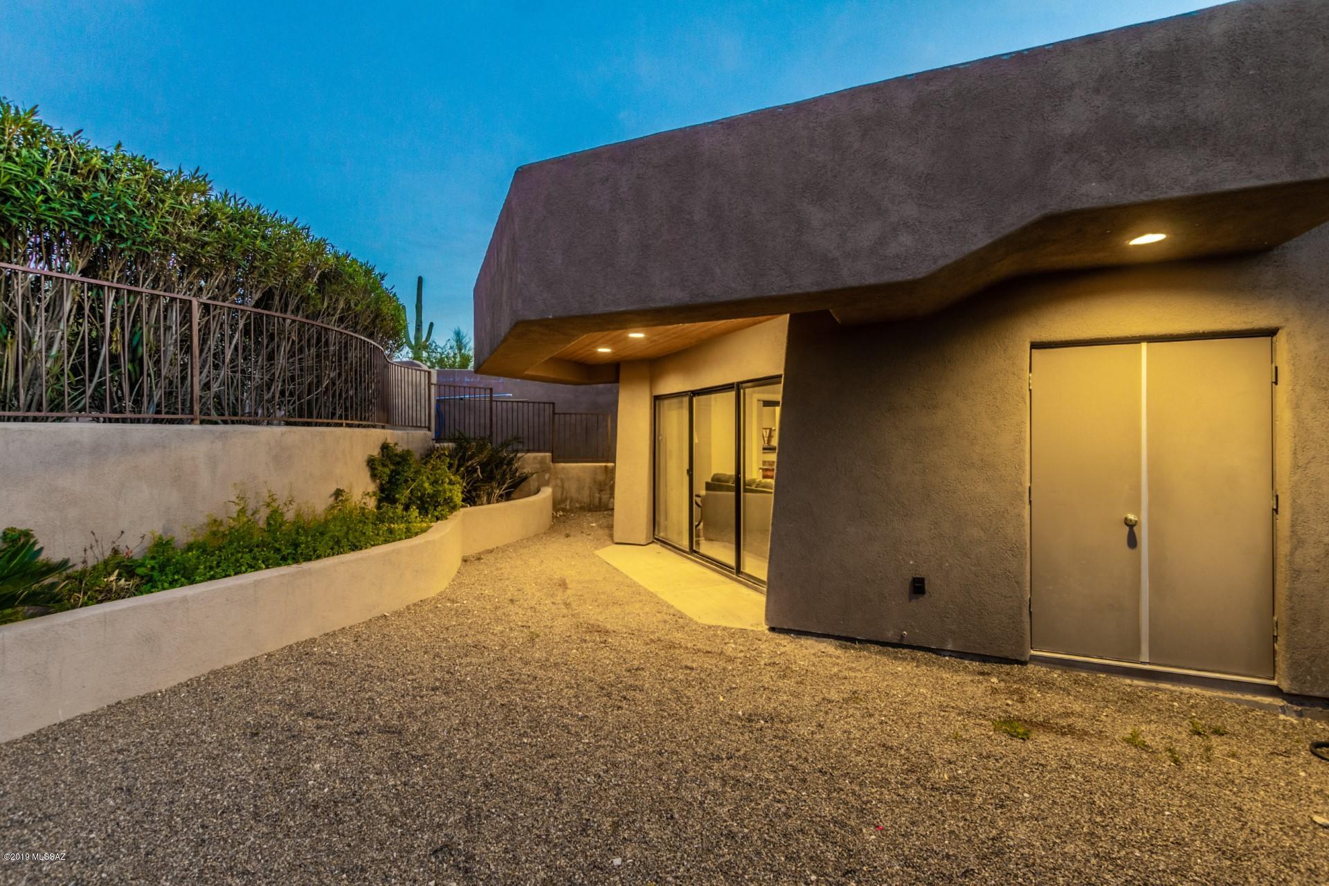 720 East Chula Vista Road Tucson, AZ 85718 - Photo 25 of 27