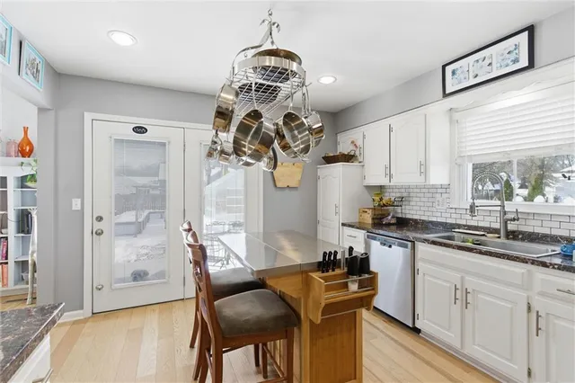 $399,999 | 308 Southeast Colony Drive, Lee's Summit, MO 64063