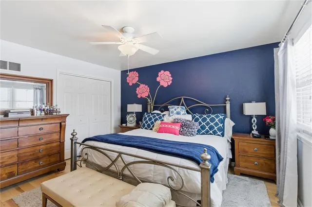 $399,999 | 308 Southeast Colony Drive, Lee's Summit, MO 64063