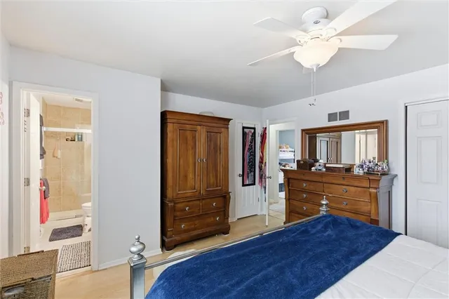 $399,999 | 308 Southeast Colony Drive, Lee's Summit, MO 64063