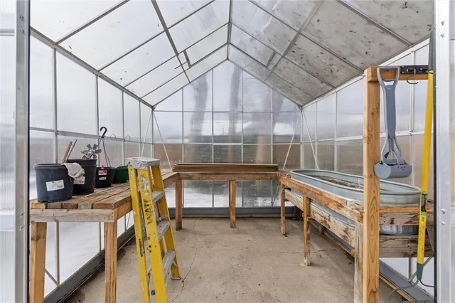 $399,999 | 308 Southeast Colony Drive, Lee's Summit, MO 64063