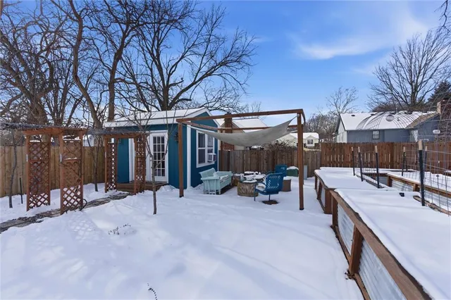 $399,999 | 308 Southeast Colony Drive, Lee's Summit, MO 64063