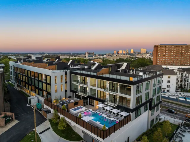$2,643,000 | 321 31st Avenue North, Unit D3 (A)(2), Nashville, TN 37203