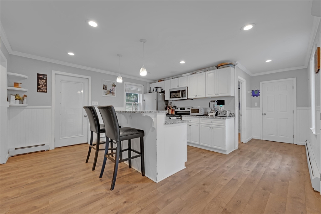 117 Malvern Road Worcester, MA 01610 - Photo 3 of 28