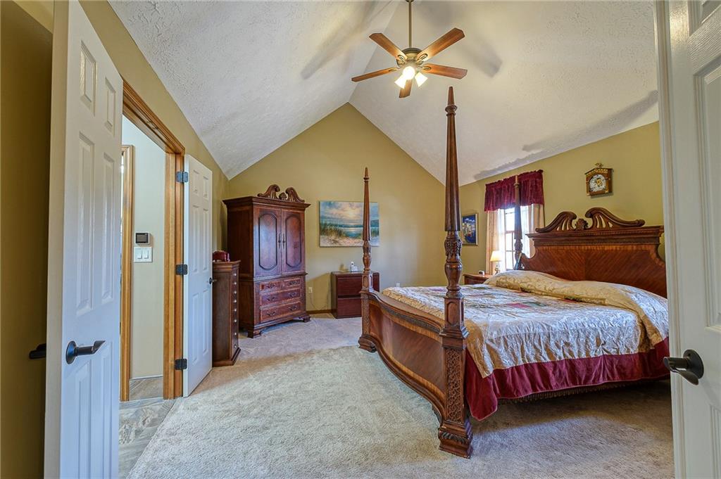 10116 Deer View Point Road Wexford, PA 15090 - Photo 12 of 25 Gallery Image 12
