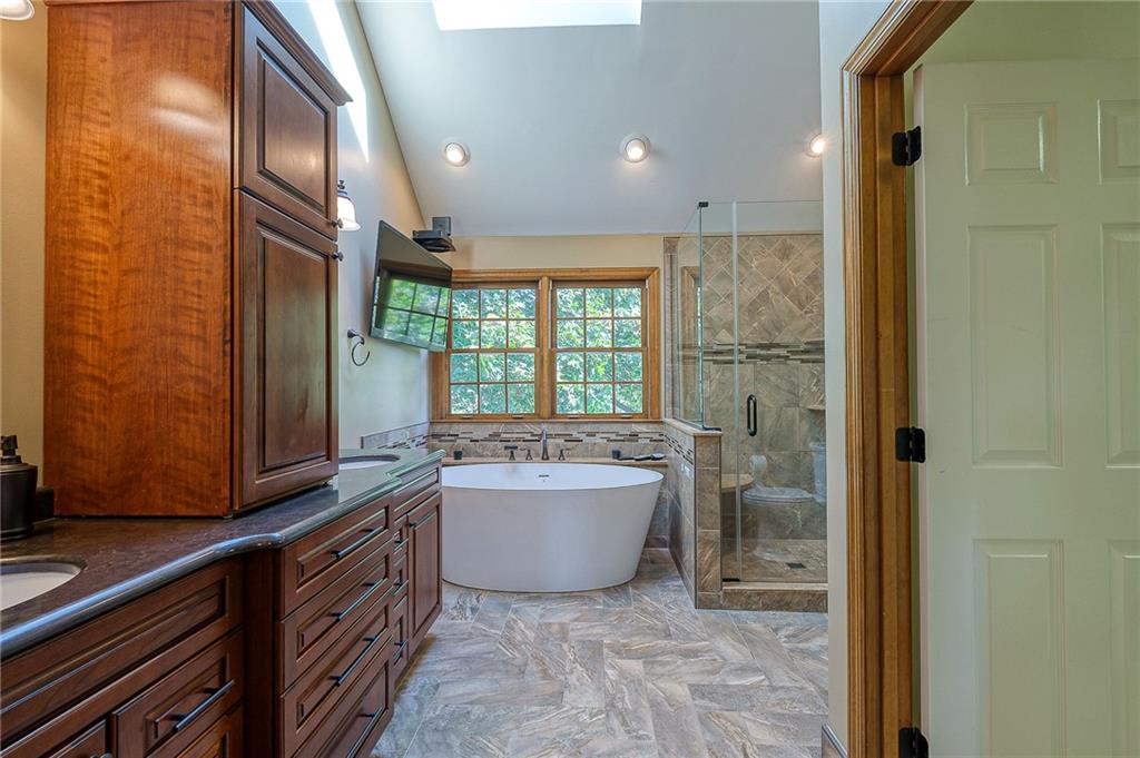 10116 Deer View Point Road Wexford, PA 15090 - Photo 13 of 25 Gallery Image 13