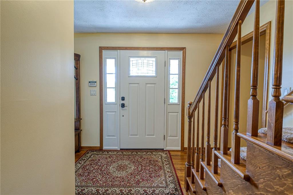 10116 Deer View Point Road Wexford, PA 15090 - Photo 3 of 25 Gallery Image 3