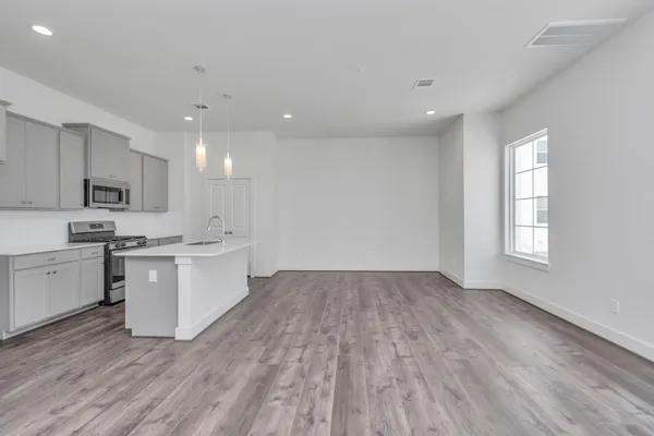 $2,350 | 2011 East Bauer Drive, Houston, TX 77080