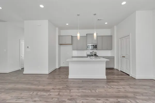 $2,350 | 2011 East Bauer Drive, Houston, TX 77080