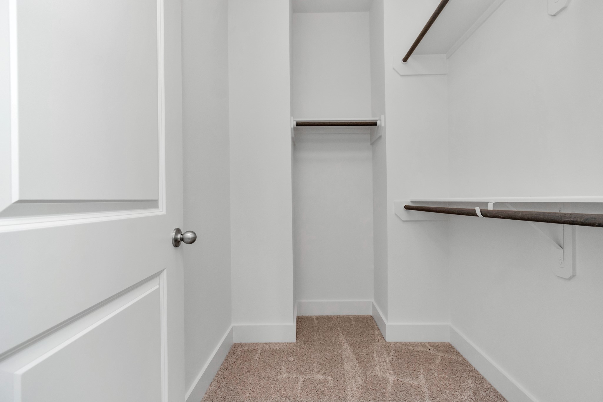 2011 East Bauer Drive Houston, TX 77080 - Photo 29 of 32 a view of closet