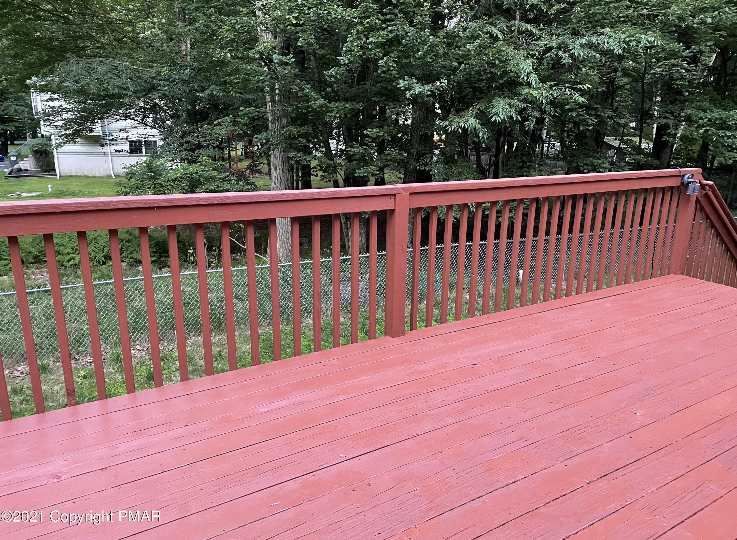 3294 Red Run Road Pocono Summit, PA 18346 - Photo 31 of 36 a view of wooden deck