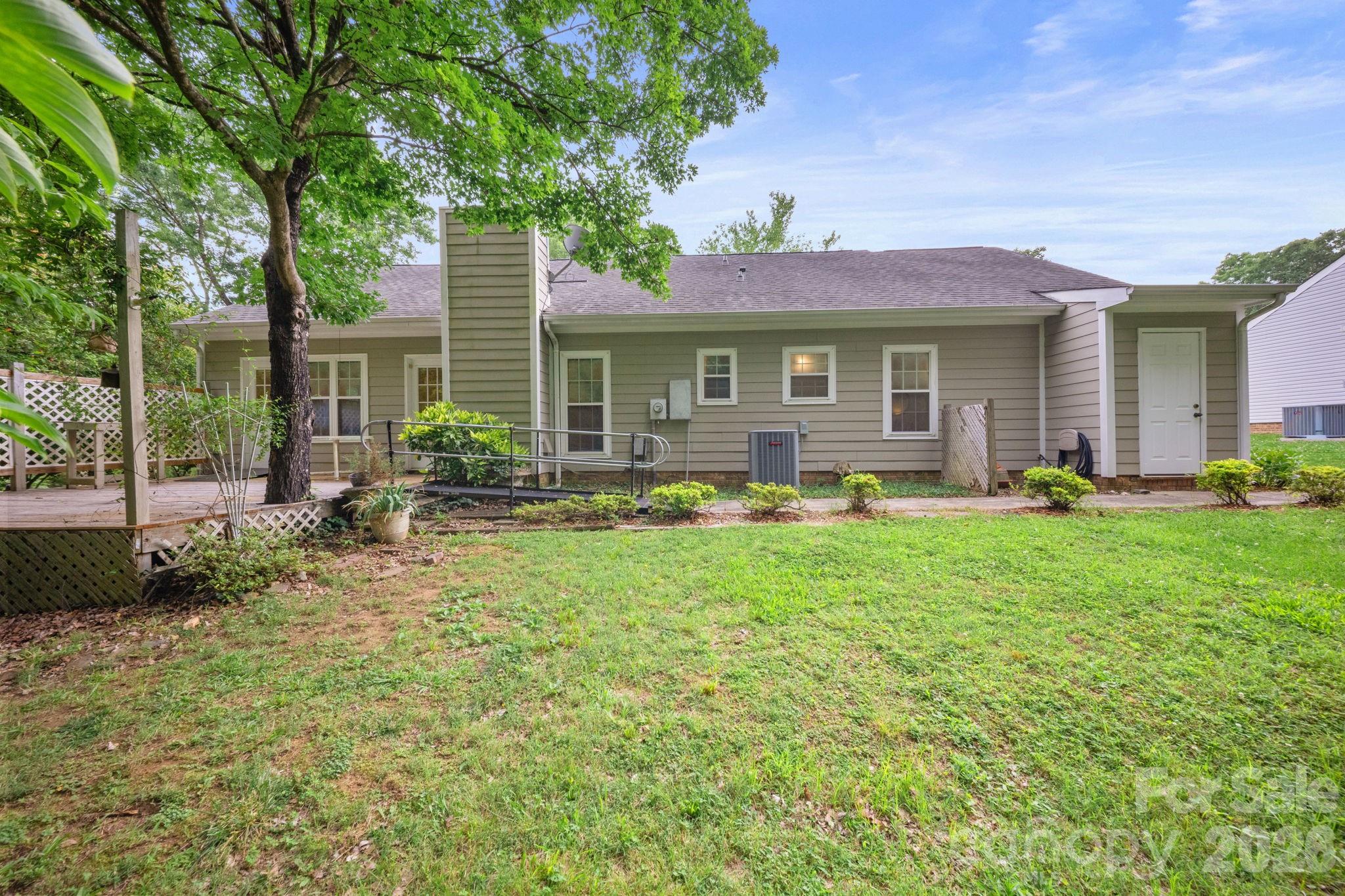 11833 Post Ridge Court Charlotte, NC 28226 - Photo 30 of 35