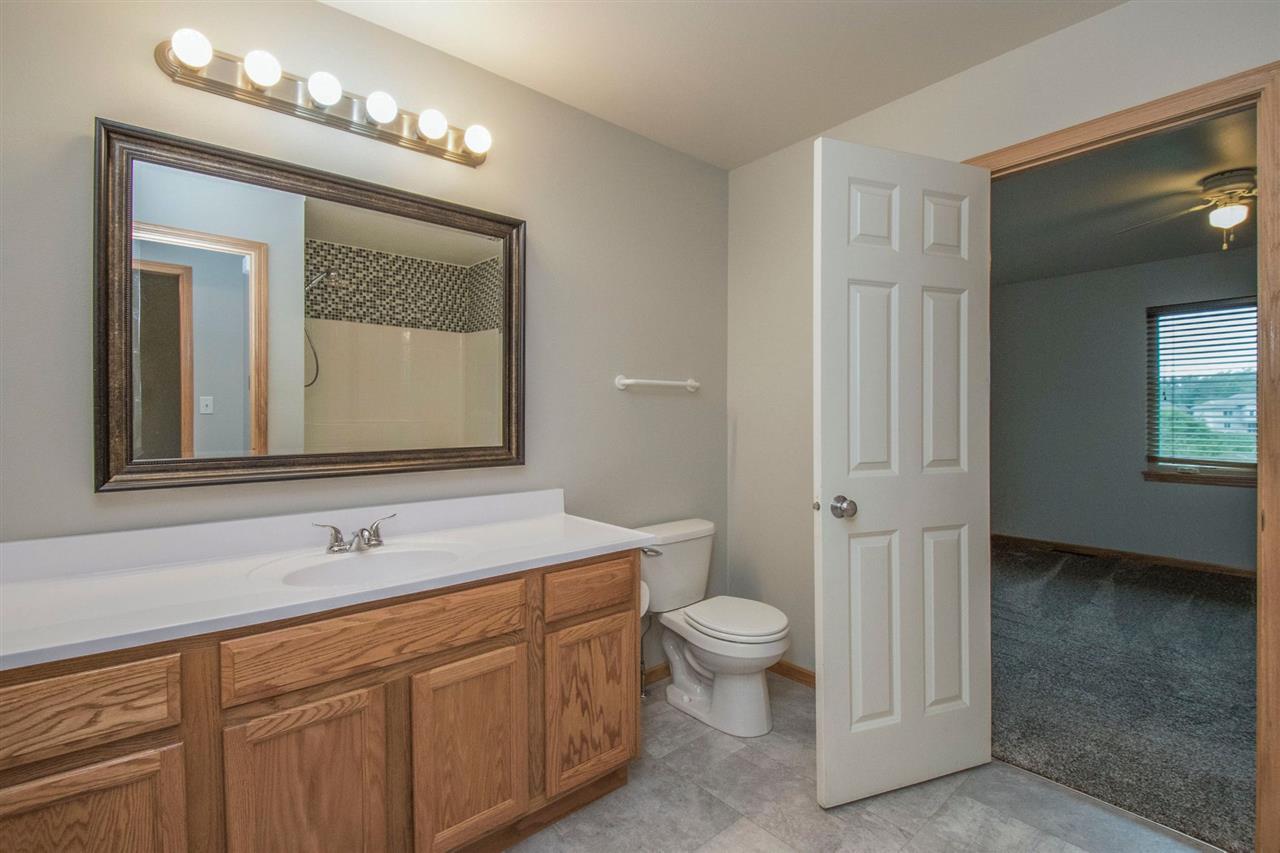 765 Rachael Street North Liberty, IA 52317 - Photo 10 of 23 Gallery Image 10