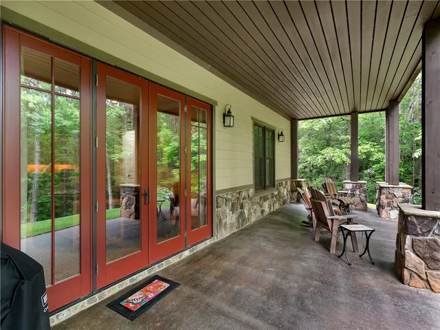 $1,575,000 | 113 Bell Flower Drive, Sunset, SC 29685