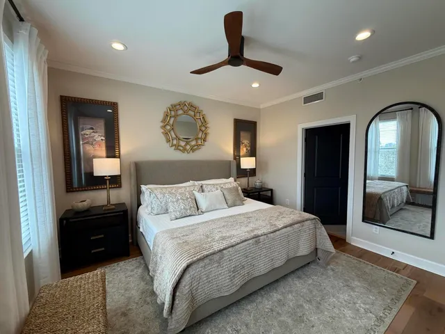 $5,250 | 33 Calhoun Street, Unit 225, Charleston, SC 29401