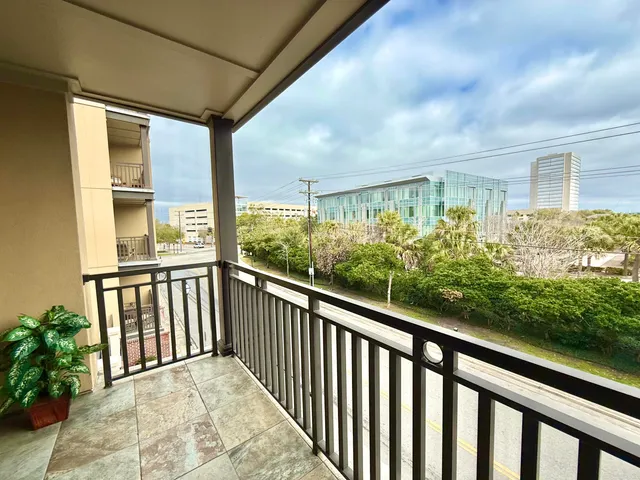 $5,250 | 33 Calhoun Street, Unit 225, Charleston, SC 29401