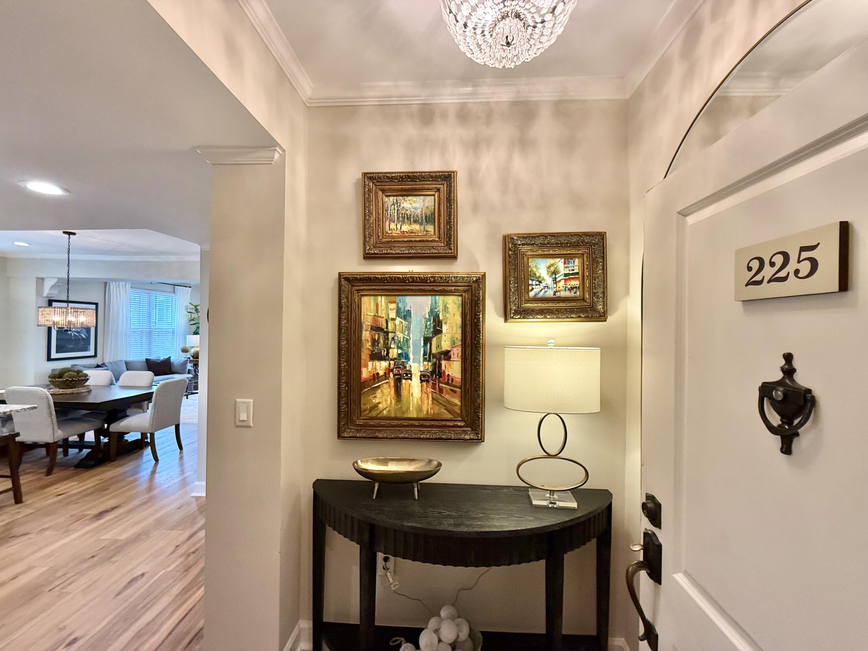 33 Calhoun Street, Unit 225 Charleston, SC 29401 - Photo 4 of 36 IMG_3022