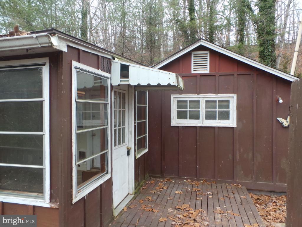 4035 Spohrs Road Berkeley Springs, WV 25411 - Photo 1 of 17 Gallery Image 1