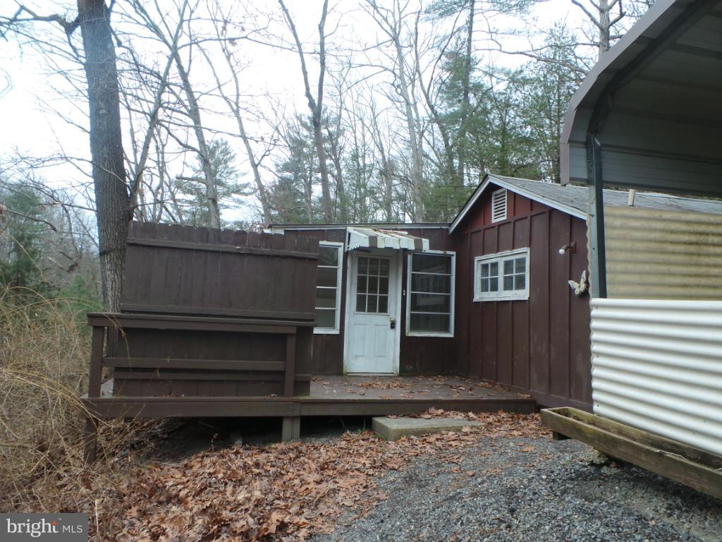 4035 Spohrs Road Berkeley Springs, WV 25411 - Photo 2 of 17 Gallery Image 2