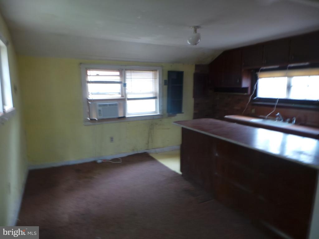 4035 Spohrs Road Berkeley Springs, WV 25411 - Photo 10 of 17 Gallery Image 10